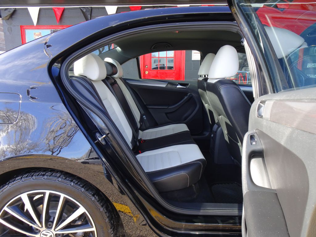 2016 Volkswagen Jetta Image 34