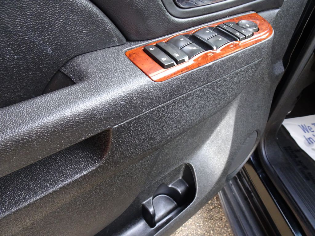 2011 Chevrolet Tahoe Image 19