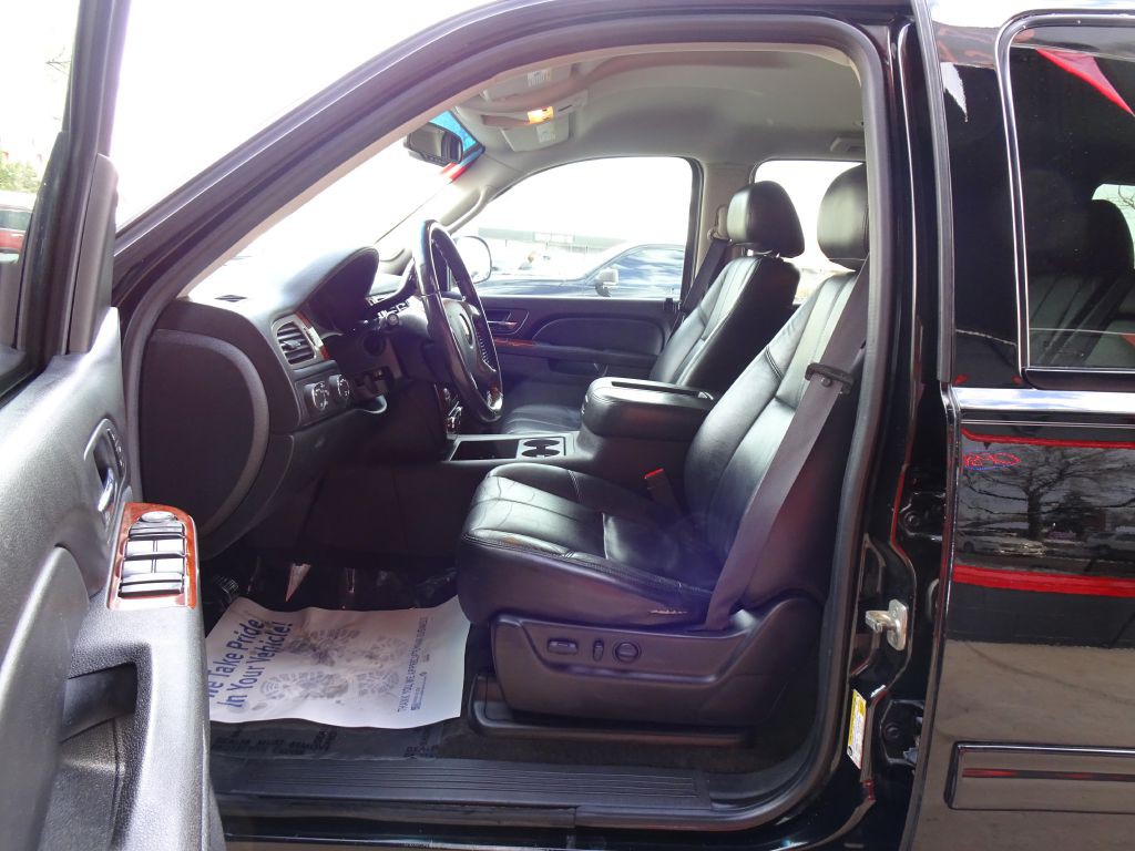 2011 Chevrolet Tahoe Image 20