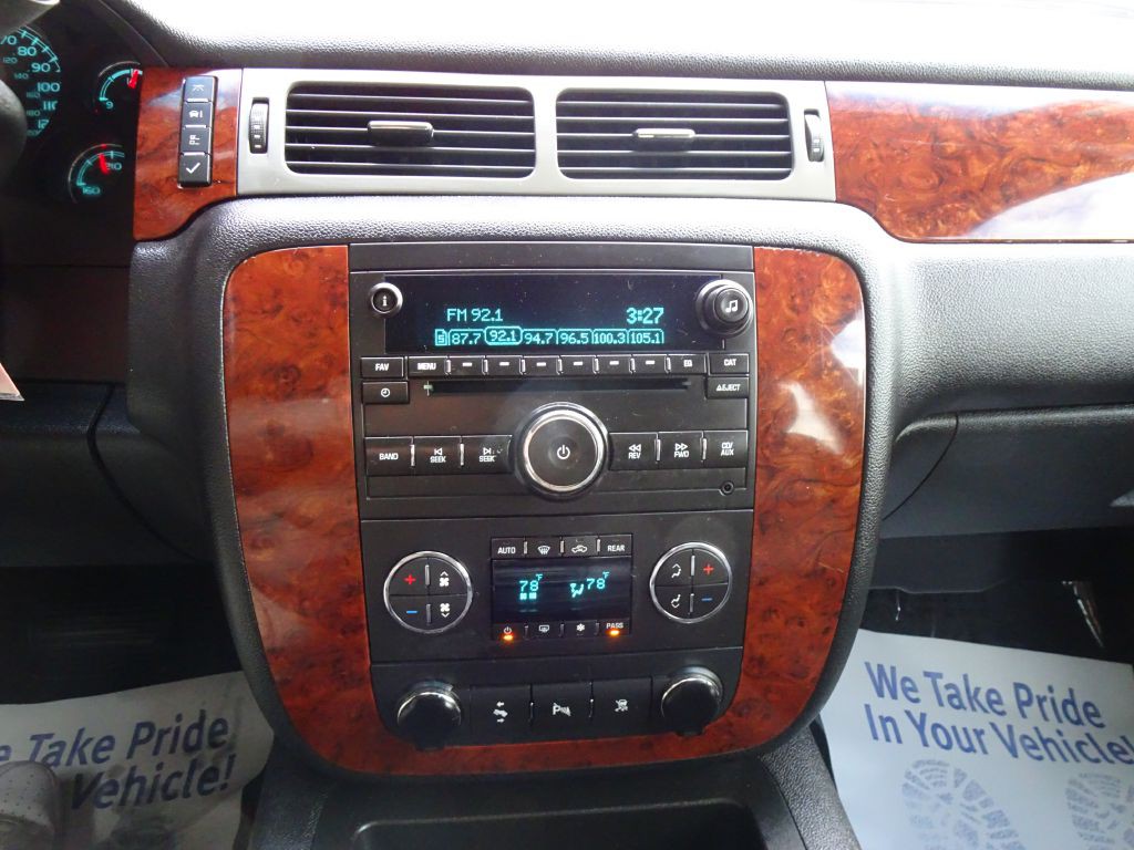 2011 Chevrolet Tahoe Image 24