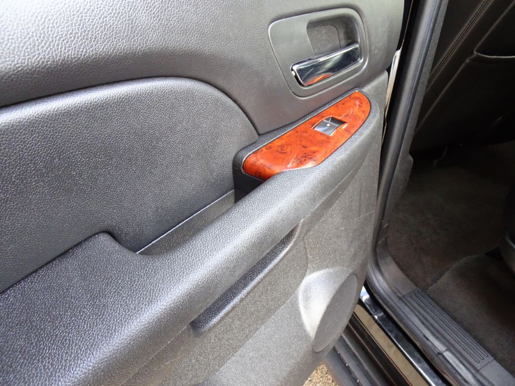 2011 Chevrolet Tahoe Image 27