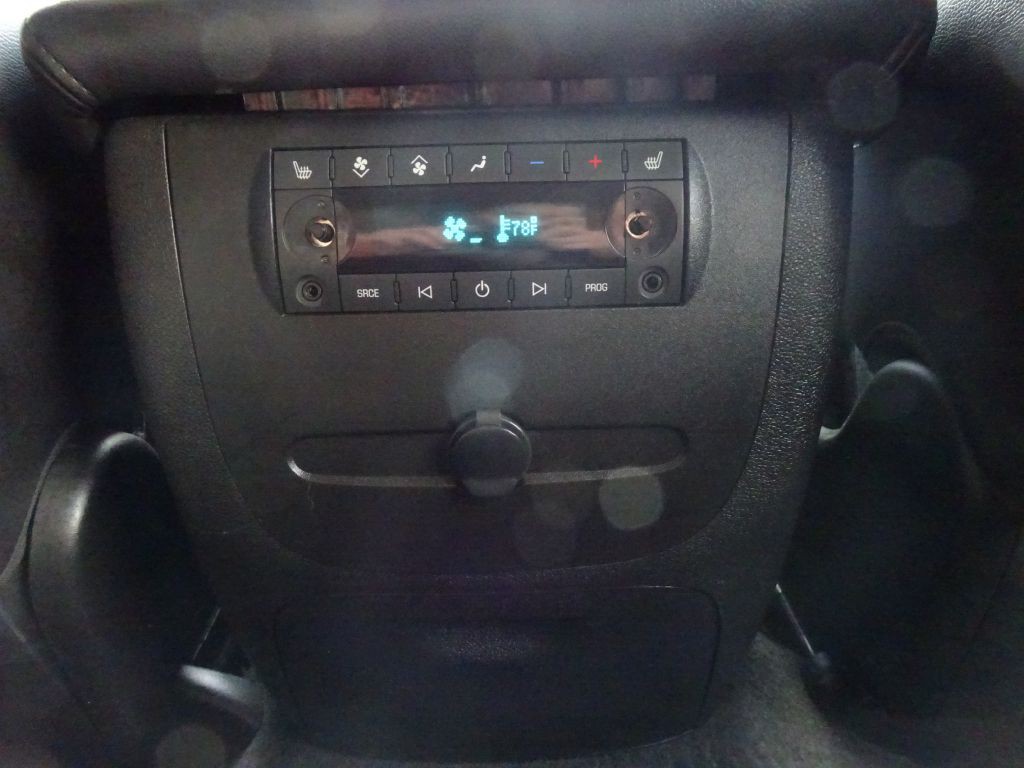 2011 Chevrolet Tahoe Image 30