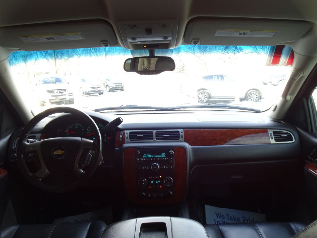 2011 Chevrolet Tahoe Image 32