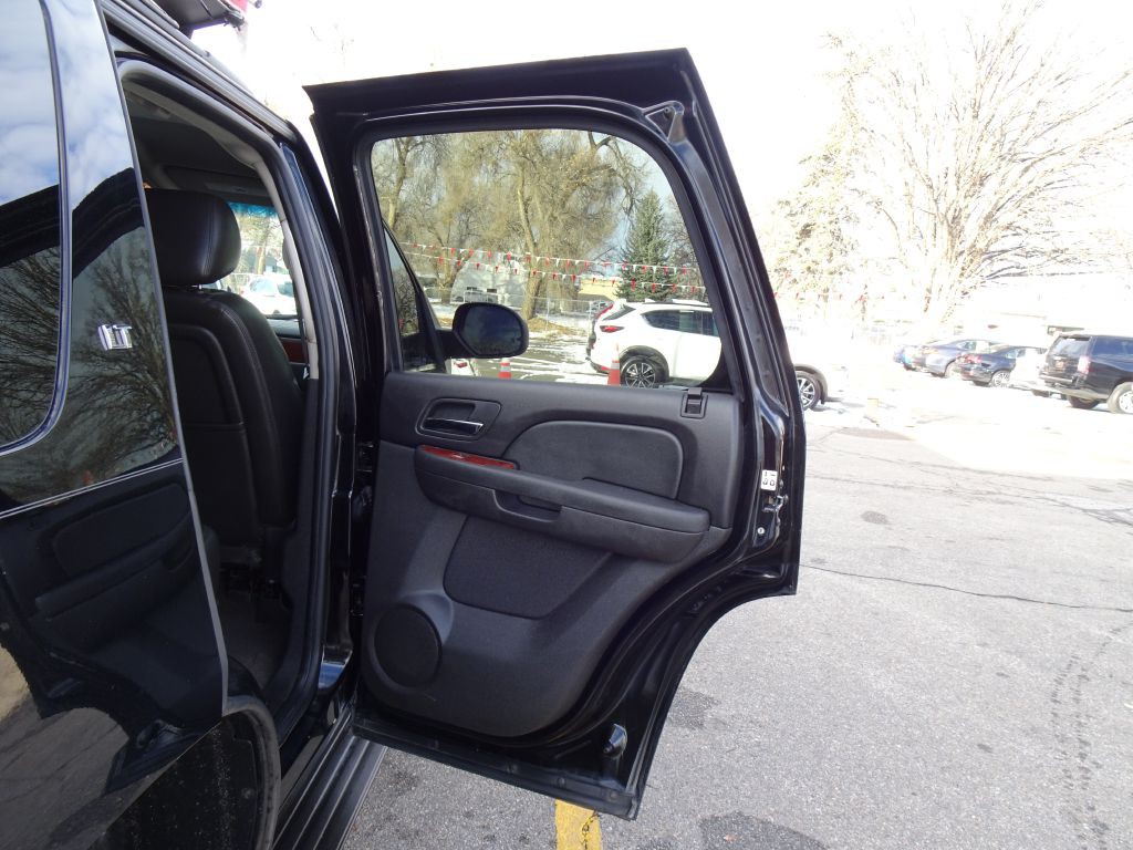 2011 Chevrolet Tahoe Image 33