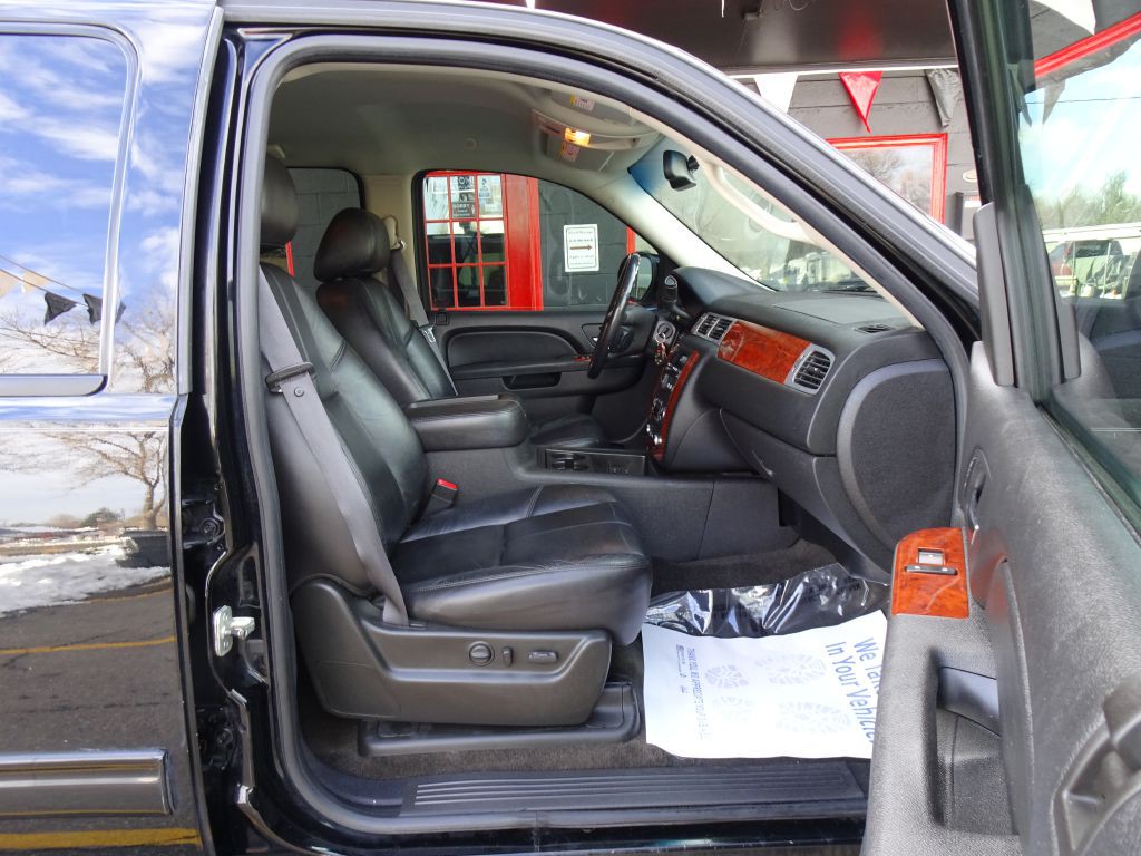 2011 Chevrolet Tahoe Image 39