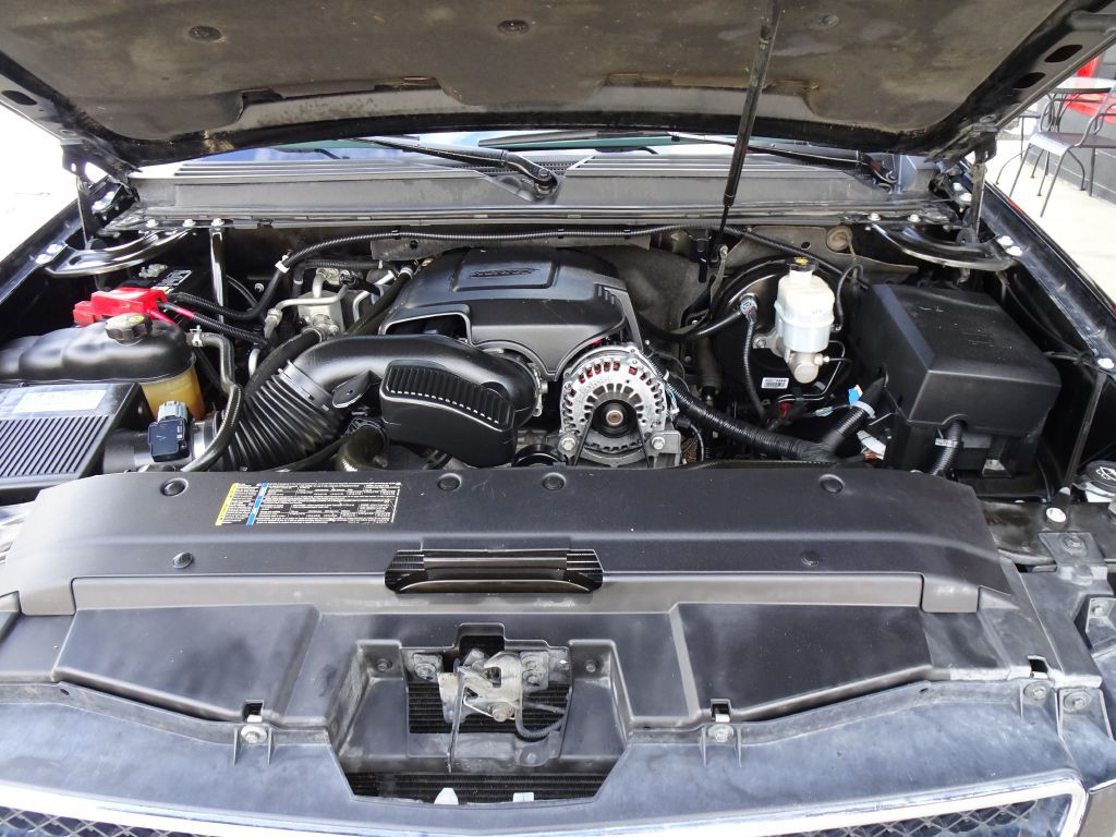 2011 Chevrolet Tahoe Image 40