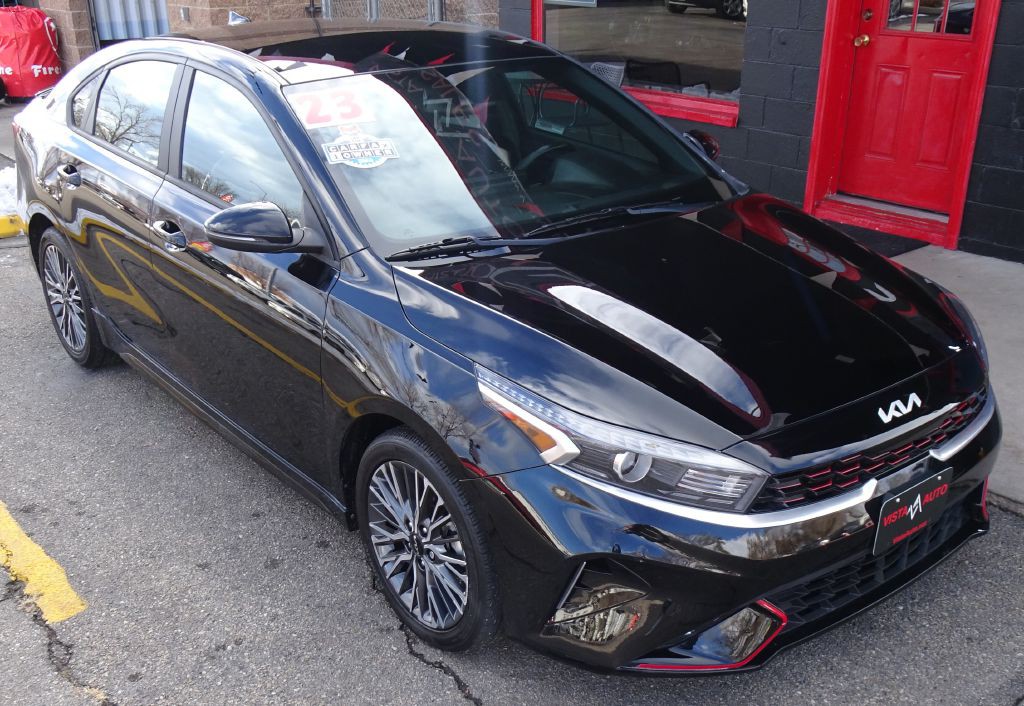 2023 Kia Forte Image 3