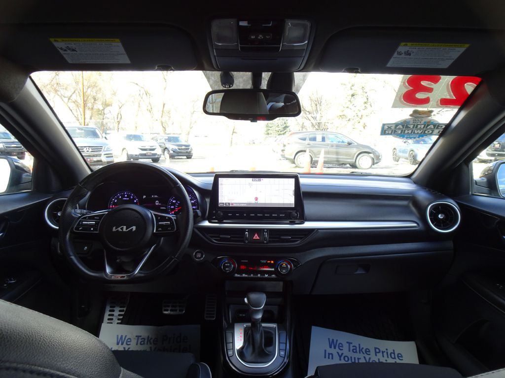 2023 Kia Forte Image 32
