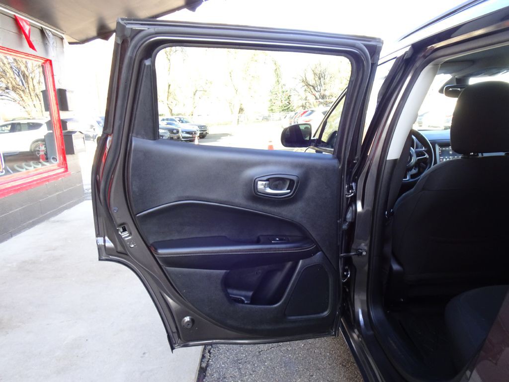 2019 Jeep Compass Image 27