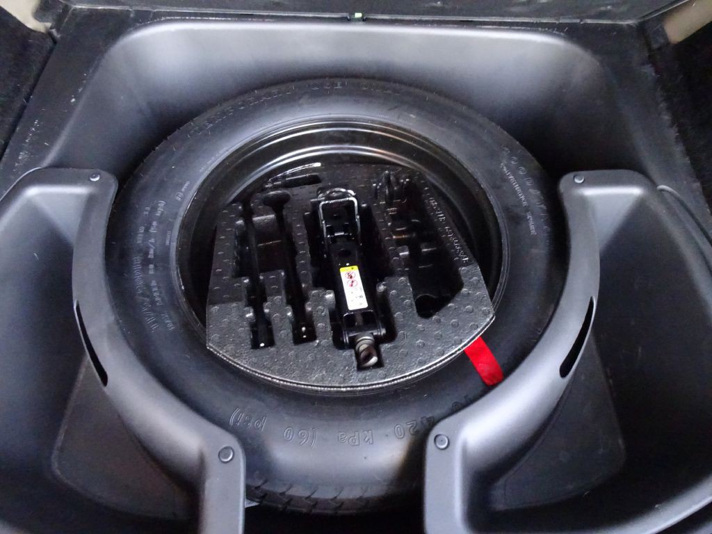 2015 Jeep Grand Cherokee Image 35