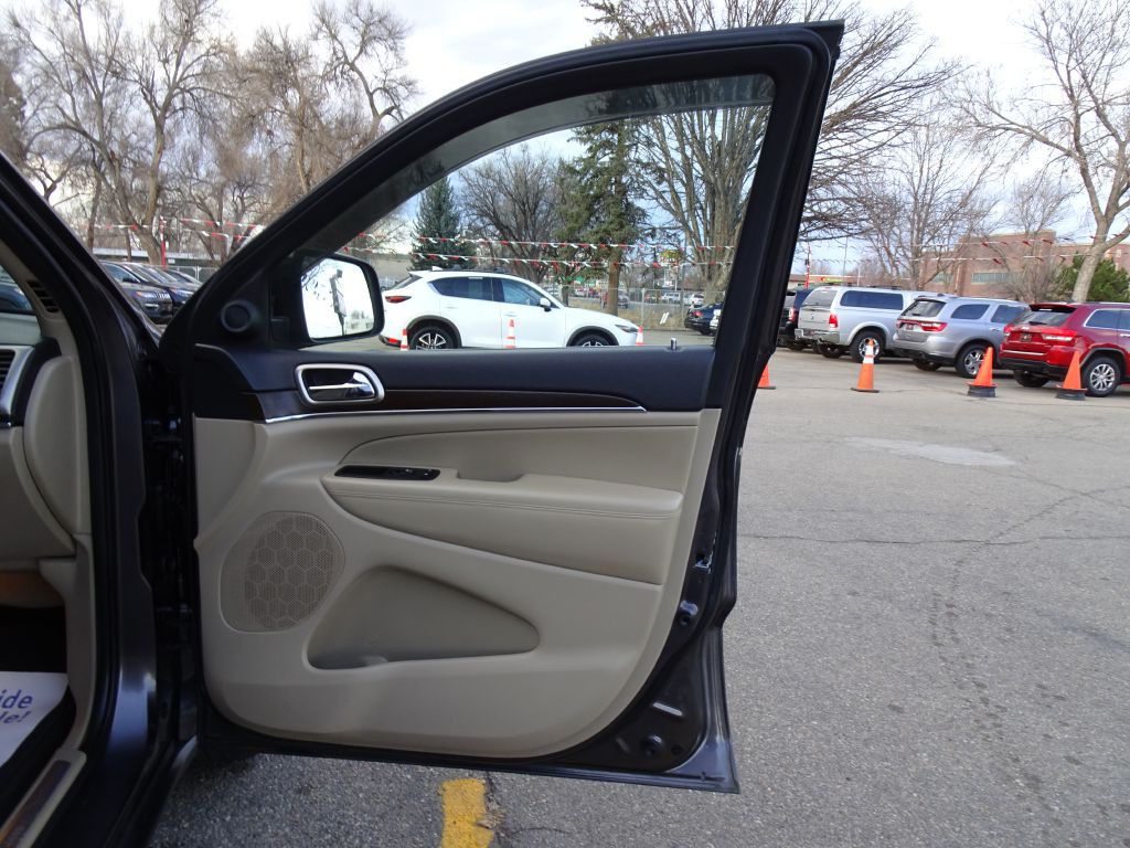 2015 Jeep Grand Cherokee Image 40