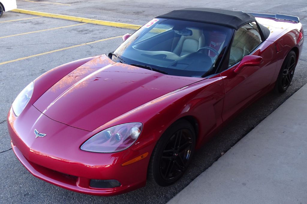2005 Chevrolet Corvette Image 17