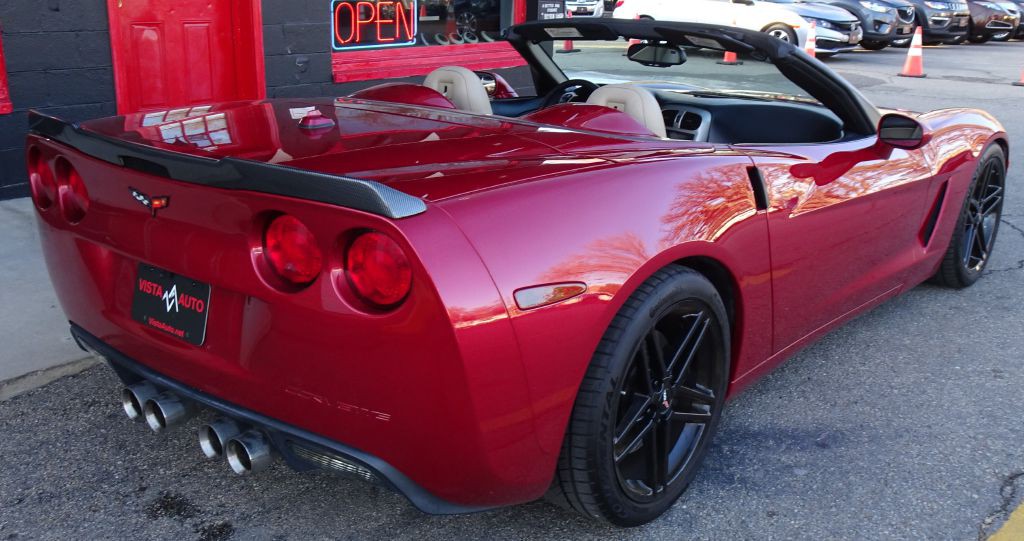 2005 Chevrolet Corvette Image 21