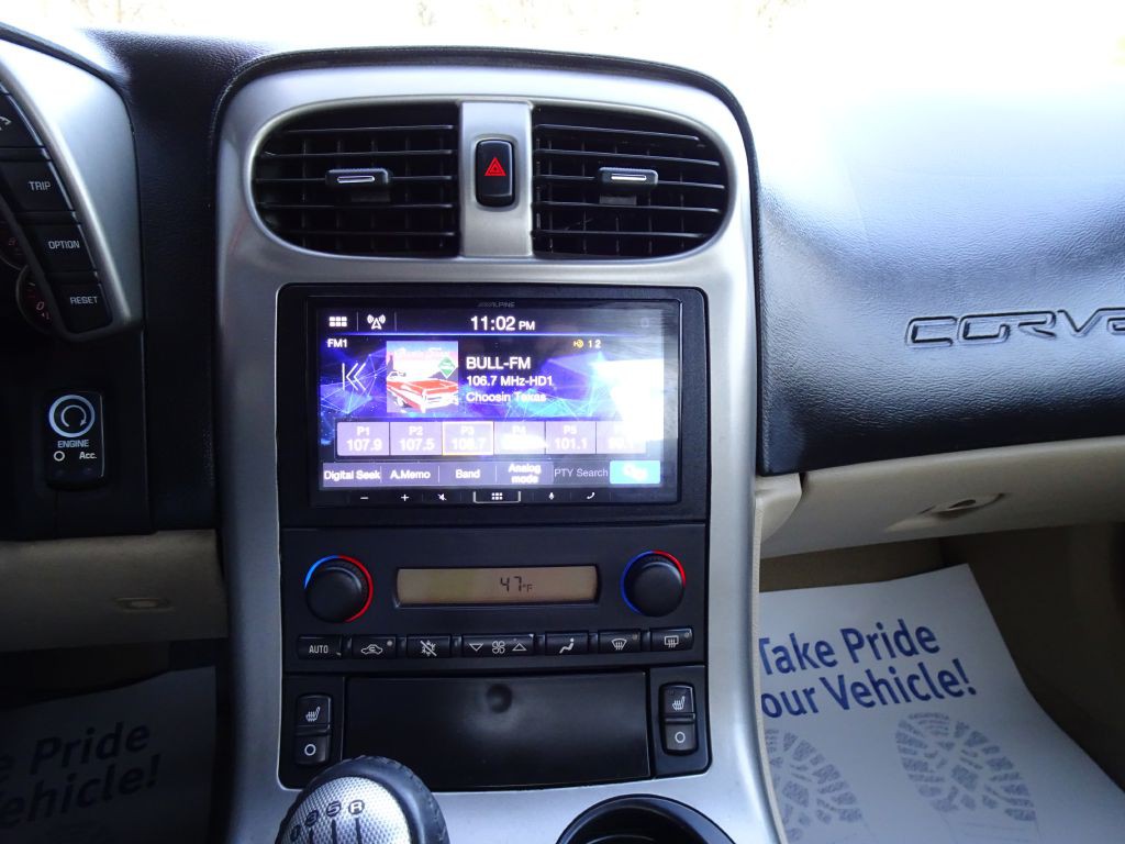 2005 Chevrolet Corvette Image 31