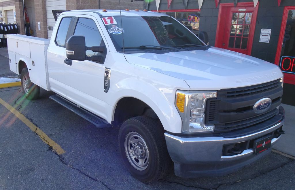 2017 Ford F-350 Image 3