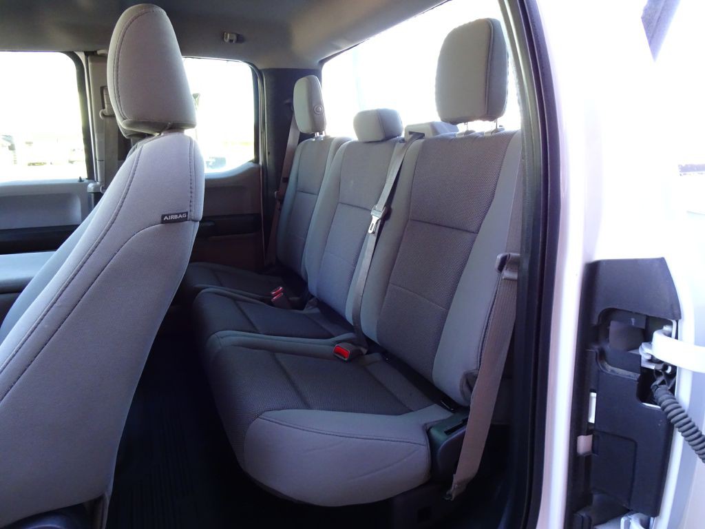 2017 Ford F-350 Image 30