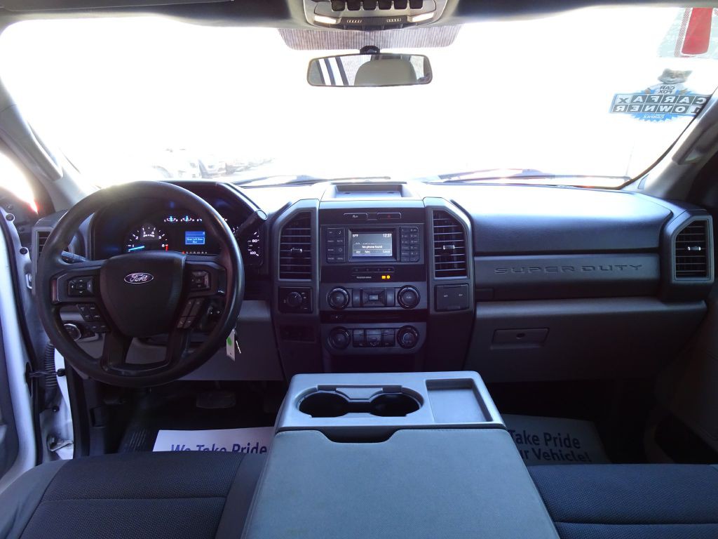 2017 Ford F-350 Image 31