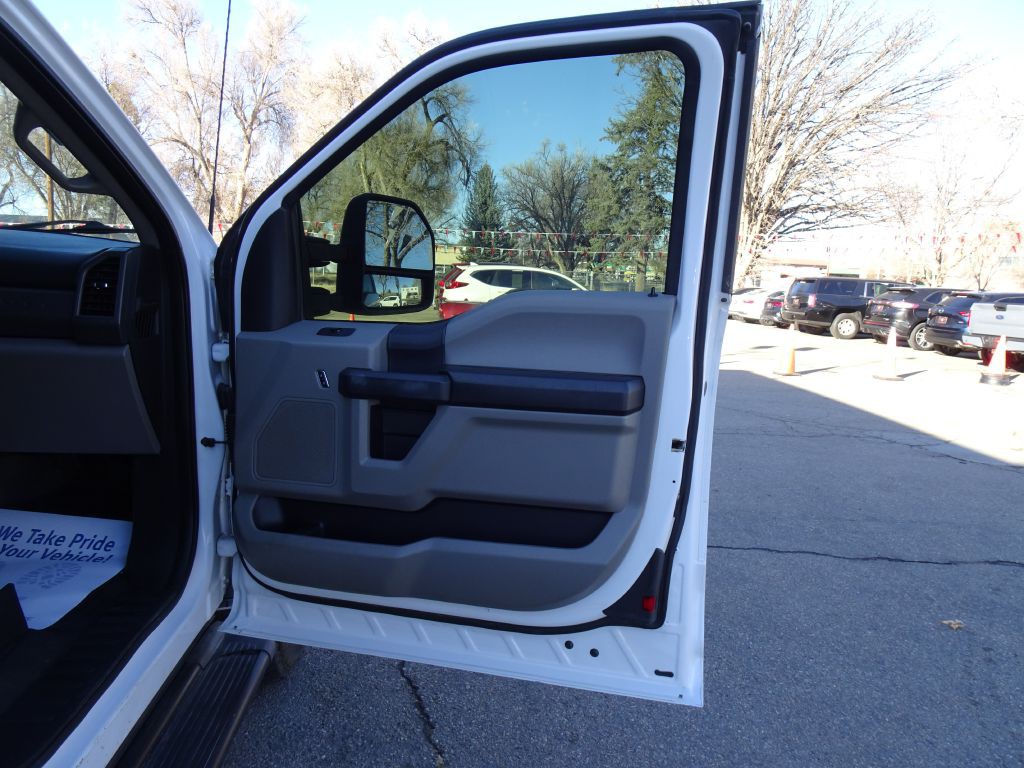 2017 Ford F-350 Image 38