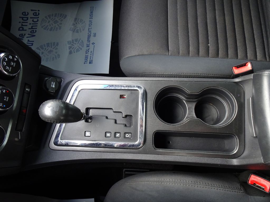 2012 Dodge Challenger Image 25