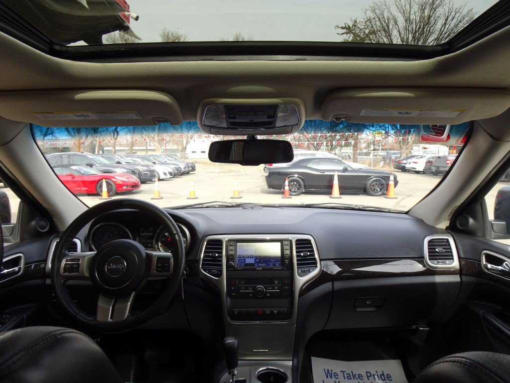 2012 Jeep Grand Cherokee Image 32
