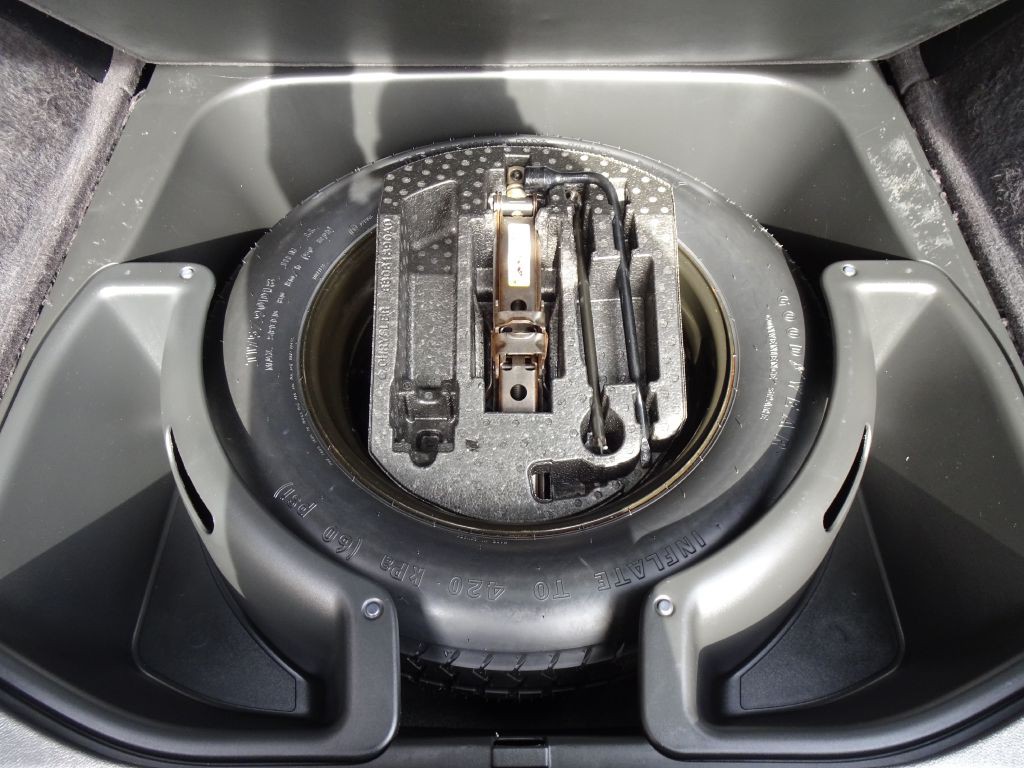 2012 Jeep Grand Cherokee Image 34