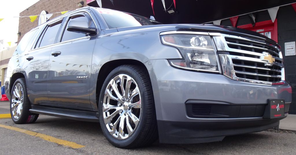 2019 Chevrolet Tahoe Image 2