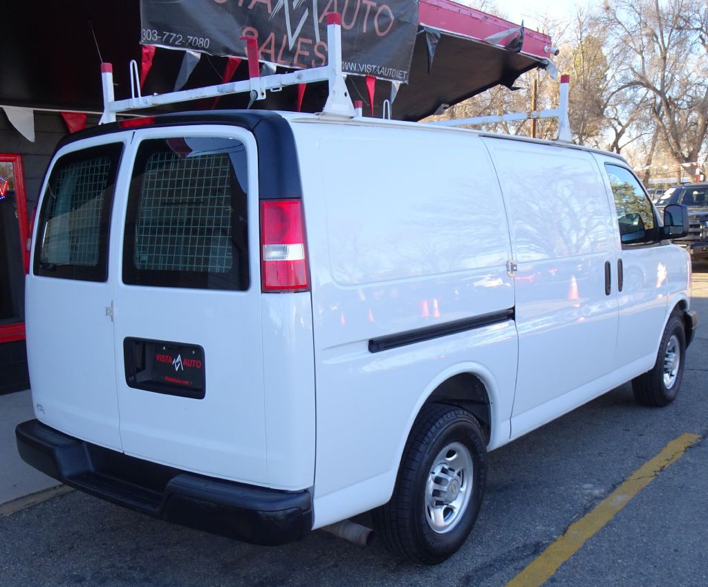 2014 Chevrolet Express Image 10