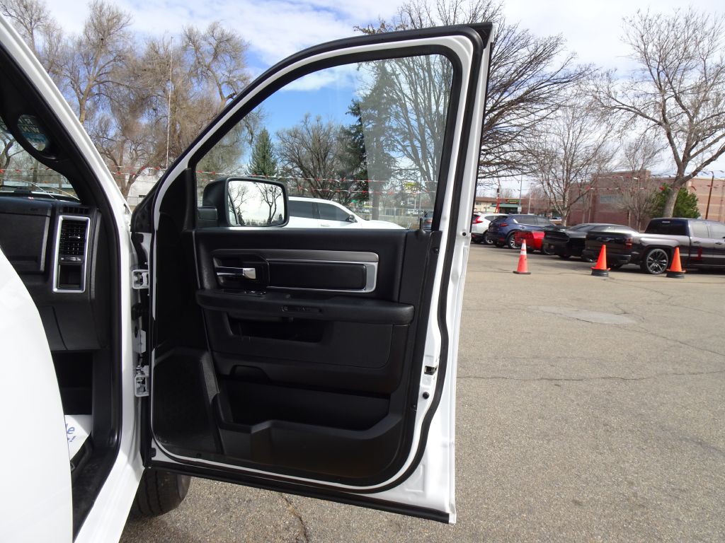 2021 RAM 1500 Image 36