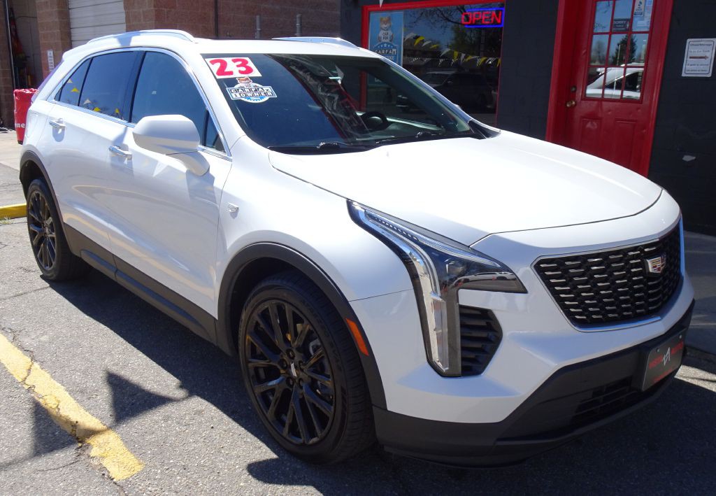 2023 Cadillac XT4 Image 1