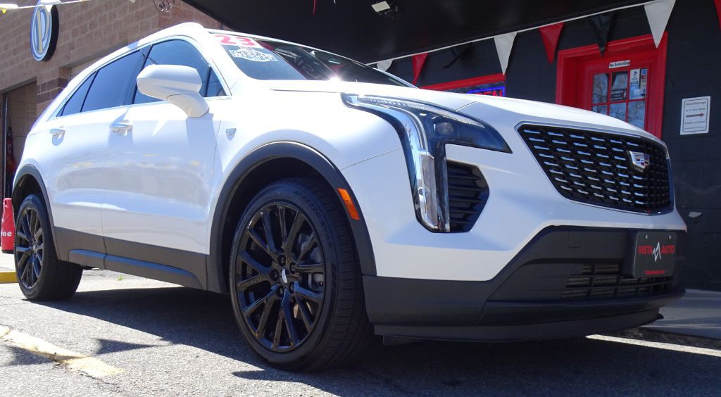 2023 Cadillac XT4 Image 2
