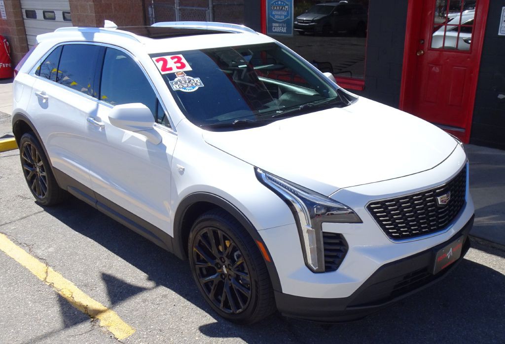 2023 Cadillac XT4 Image 3