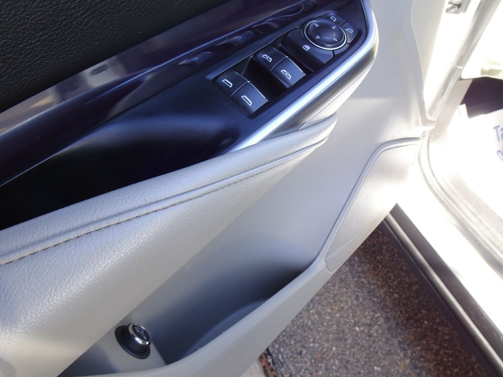 2023 Cadillac XT4 Image 19