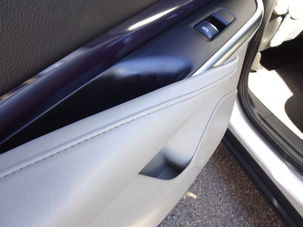 2023 Cadillac XT4 Image 32