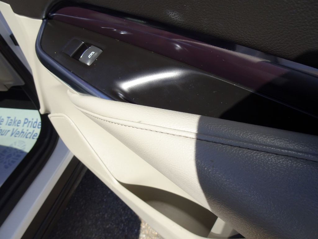 2023 Cadillac XT4 Image 43