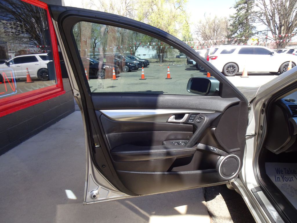 2011 Acura TL Image 18