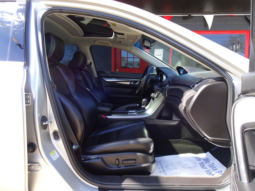 2011 Acura TL Image 39