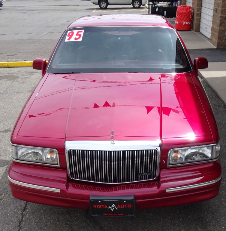 1995 Lincoln Town Car Image 6
