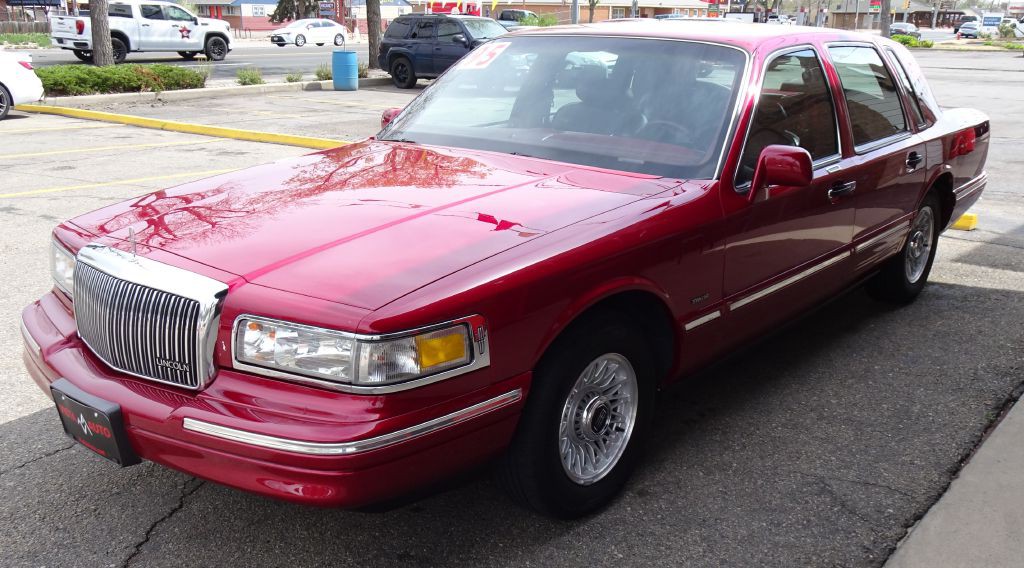 1995 Lincoln Town Car Image 15