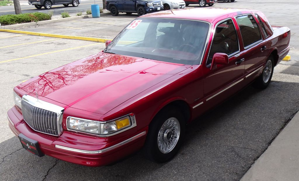 1995 Lincoln Town Car Image 17