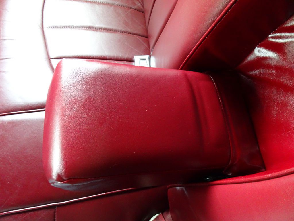 1995 Lincoln Town Car Image 28