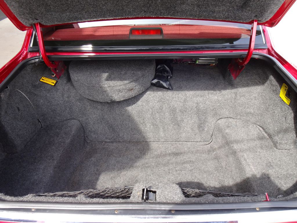 1995 Lincoln Town Car Image 30