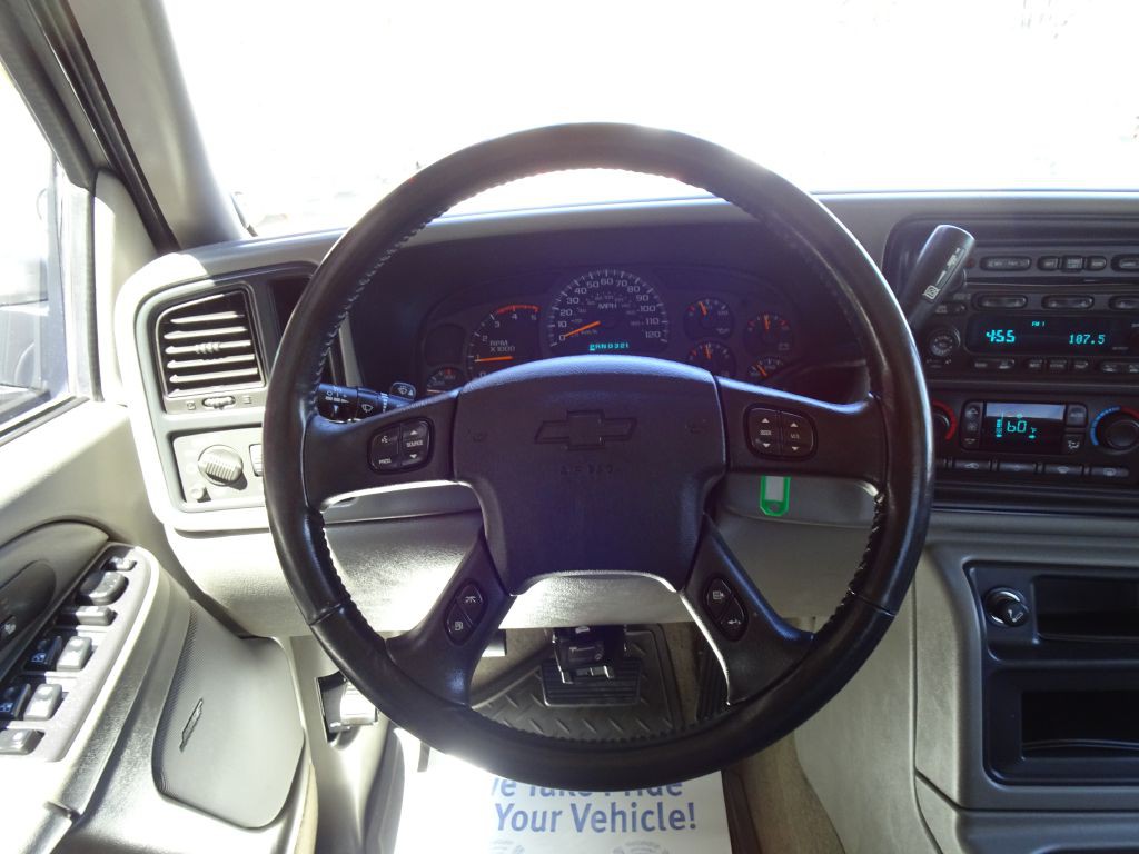 2004 Chevrolet Silverado 1500 Image 16