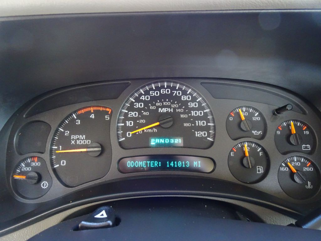 2004 Chevrolet Silverado 1500 Image 18