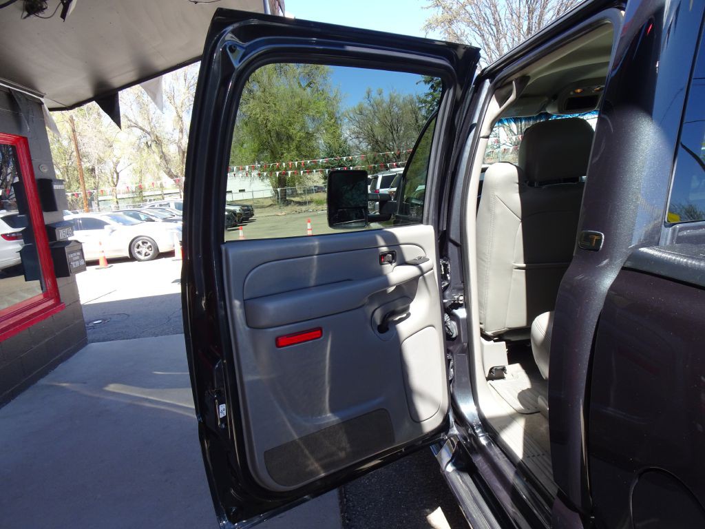 2004 Chevrolet Silverado 1500 Image 21