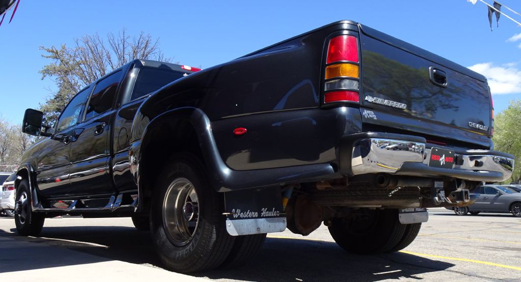 2004 Chevrolet Silverado 1500 Image 32