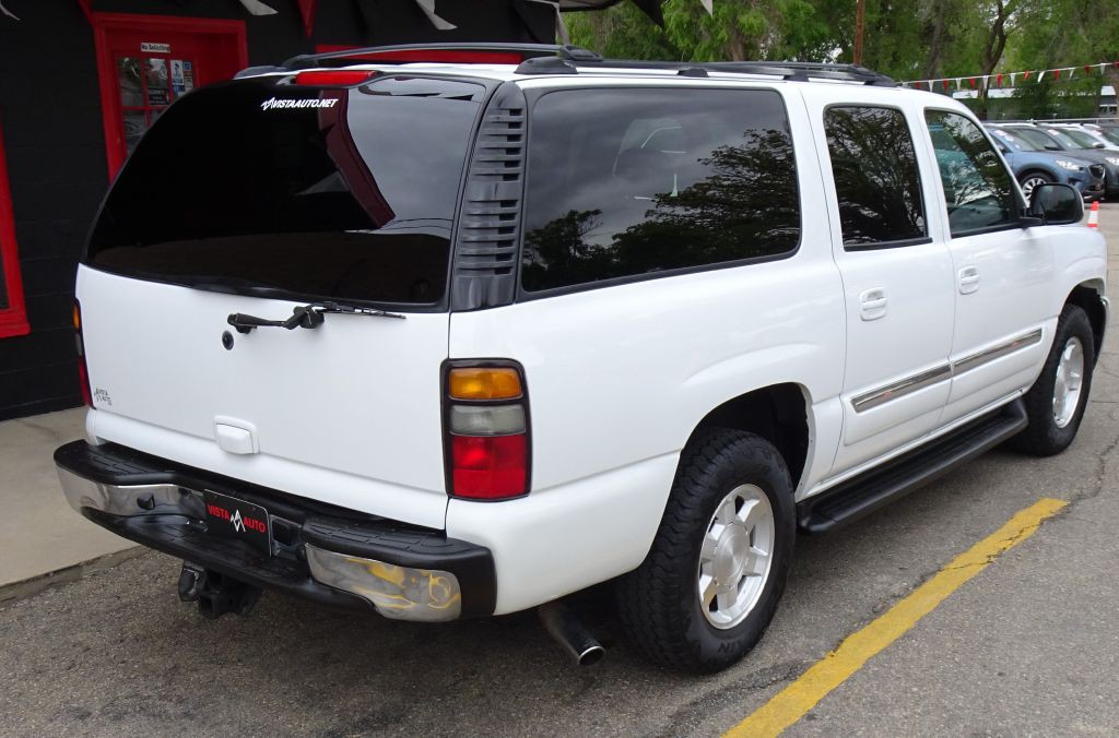2005 GMC Yukon Image 10