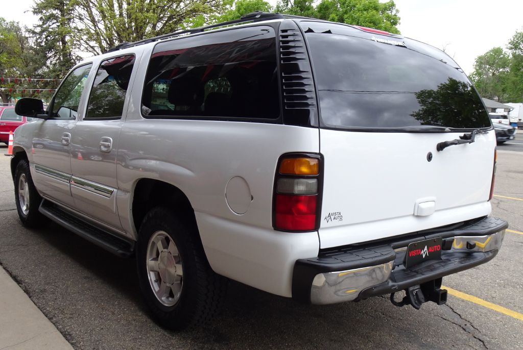 2005 GMC Yukon Image 12
