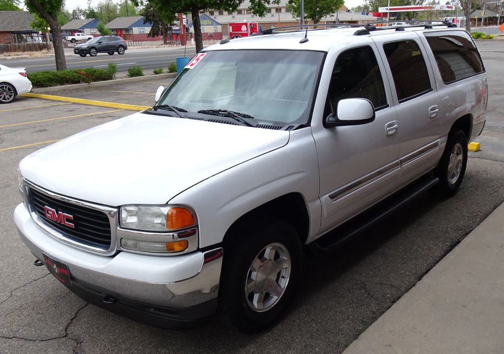 2005 GMC Yukon Image 17
