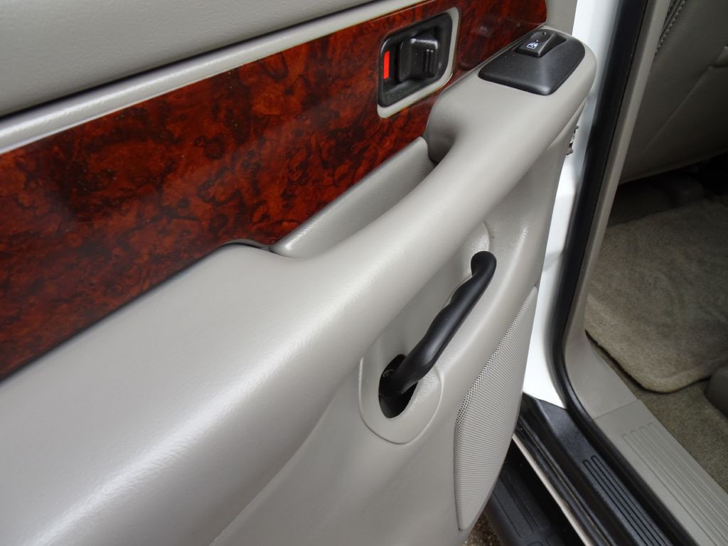 2005 GMC Yukon Image 26