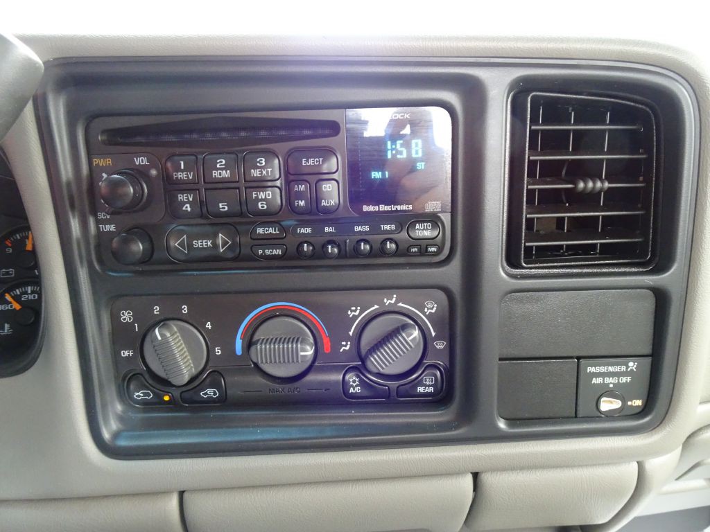 2000 Chevrolet Silverado 1500 Image 24